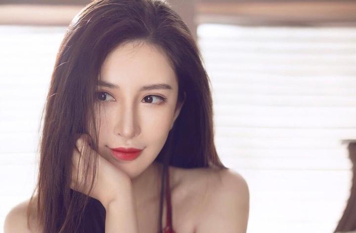 妖姬TV的多样化内容